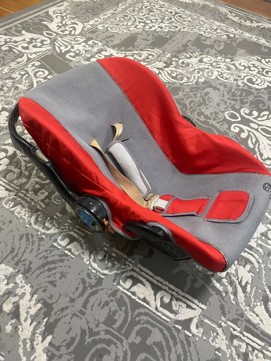 صندلی ماشین|تخت و صندلی بچه|رشت, پاره بیجار|دیوار