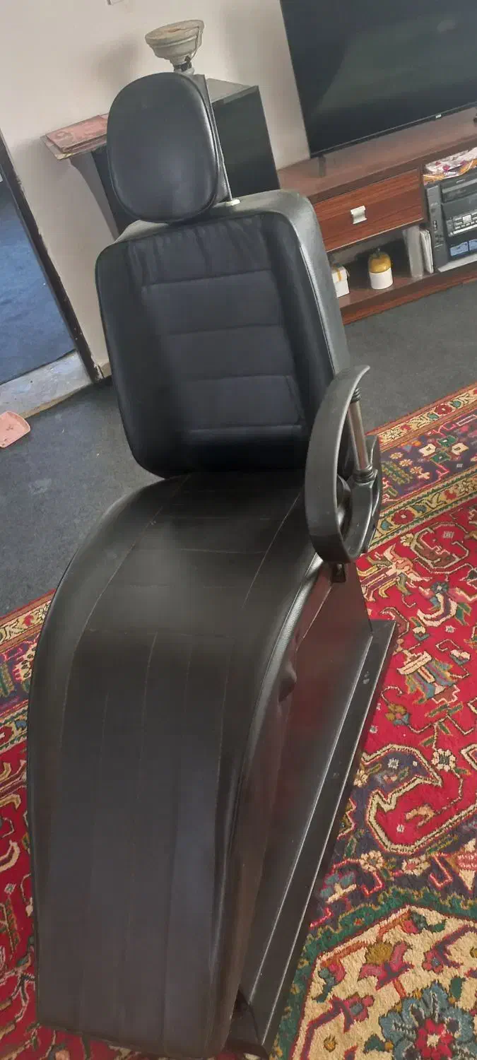 صندلی ارایشگاه در حد|آرایشگاه و سالن‌های زیبایی|ساری, |دیوار