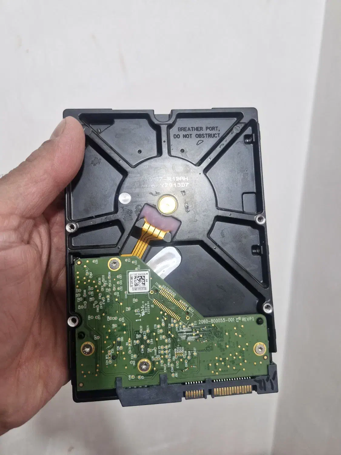 هارد 4 ترا قرمز ( red ) وارداتی اصلی|قطعات و لوازم جانبی رایانه|کرج, کمال‌شهر|دیوار