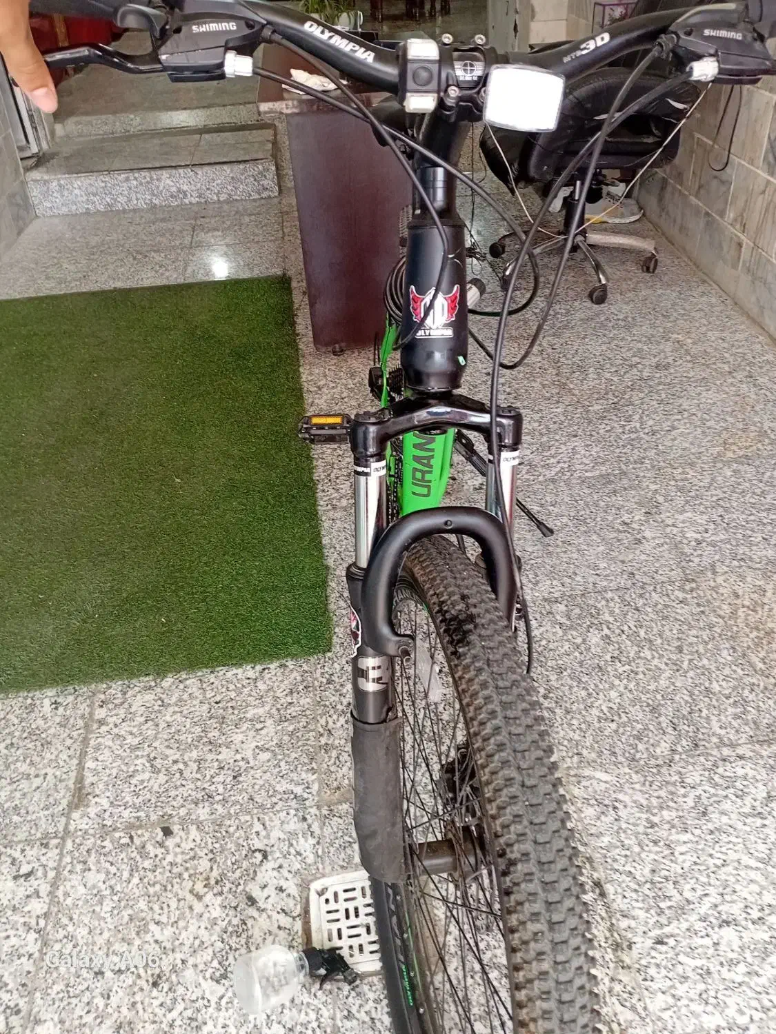 دوچرخه ۲۷ ونیم|دوچرخه، اسکیت، اسکوتر|قدس, شهر‌قدس|دیوار