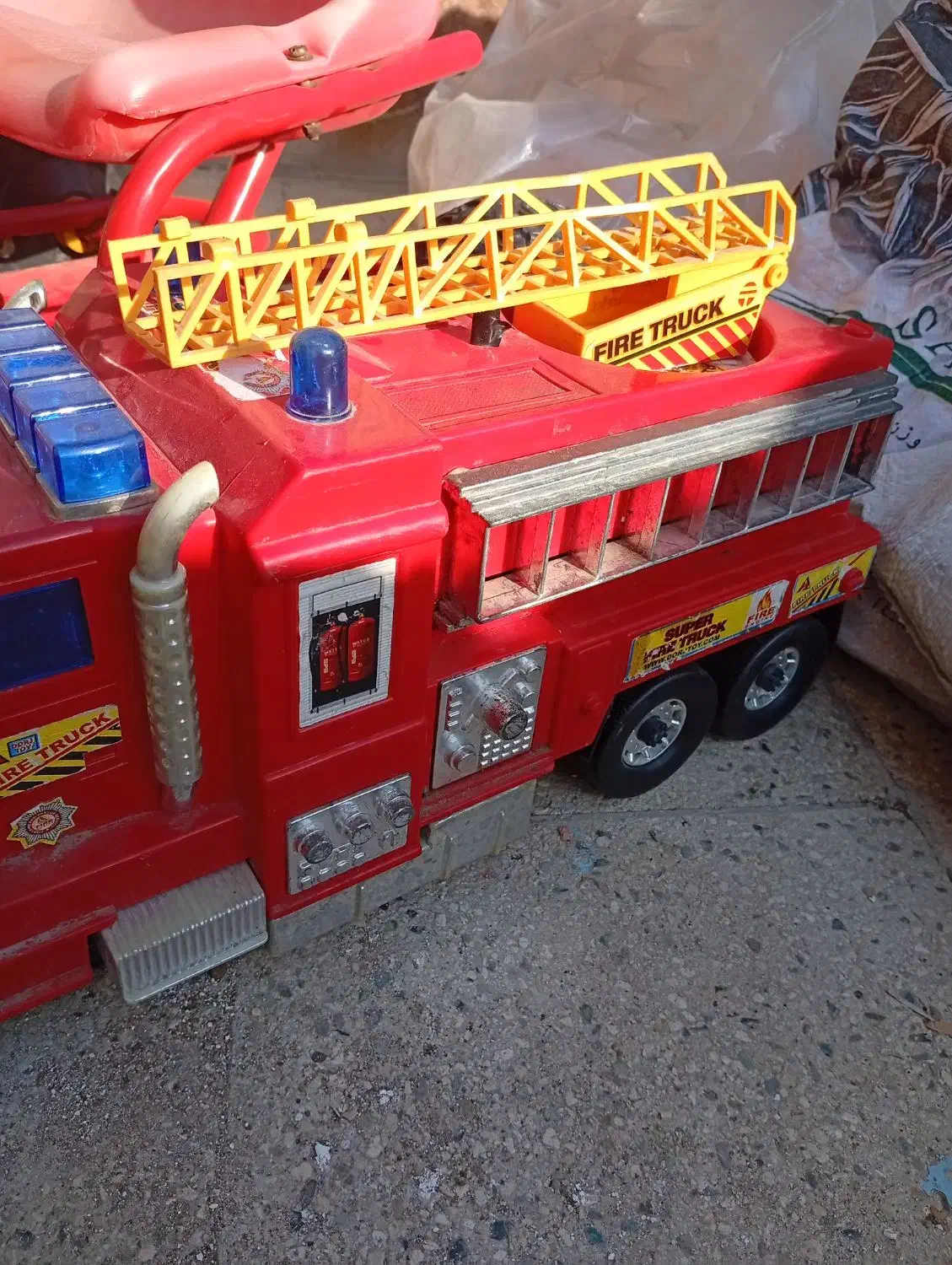 سه چرخه و ماشین باهم|دوچرخه، اسکیت، اسکوتر|تهران, یافت آباد جنوبی|دیوار