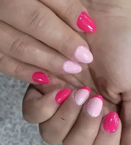 خدمات رایگان ناخن با بهترین متریال|خدمات آرایشگری و زیبایی|شیراز, کوی وحدت|دیوار