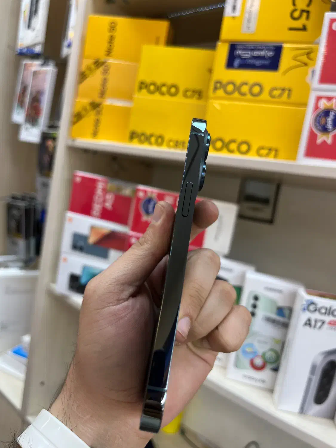 13pro just active|موبایل|تهران, فردوسی|دیوار