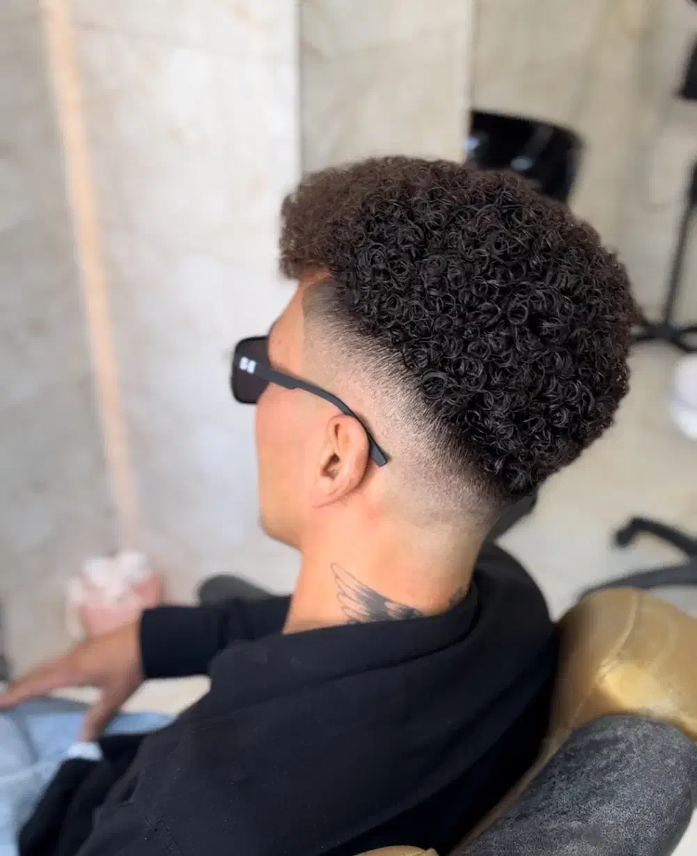 فرمو/فرششماه/فردائم|خدمات آرایشگری و زیبایی|اصفهان, سودان|دیوار