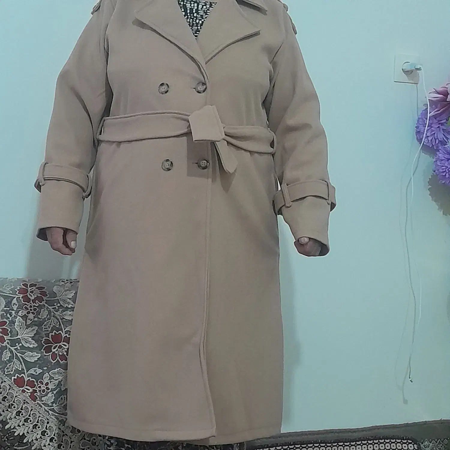 پالتو|لباس|باسمنج, |دیوار