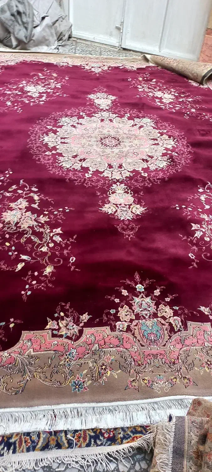 چندین عدد فرش ۶،۹،۱۲ متری ماشینی و جفت|فرش|رشت, ساغری سازان|دیوار