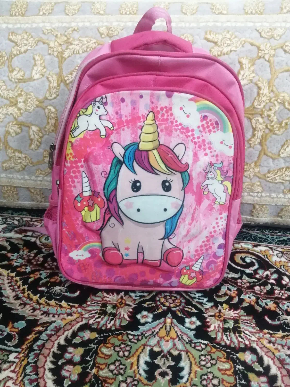 کیف مدرسه دخترانه نو|کیف، کفش، کمربند|گلبهار, شهر جدید گلبهار|دیوار