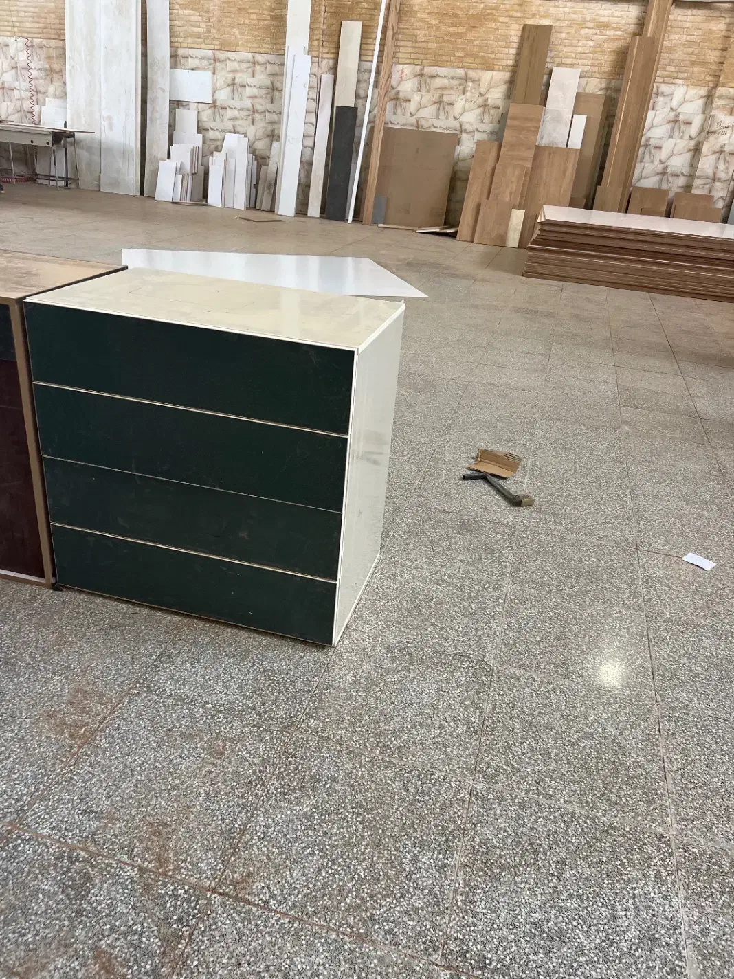 دروار ۴کشو شیک|جاکفشی، کمد، دراور|یزد, |دیوار