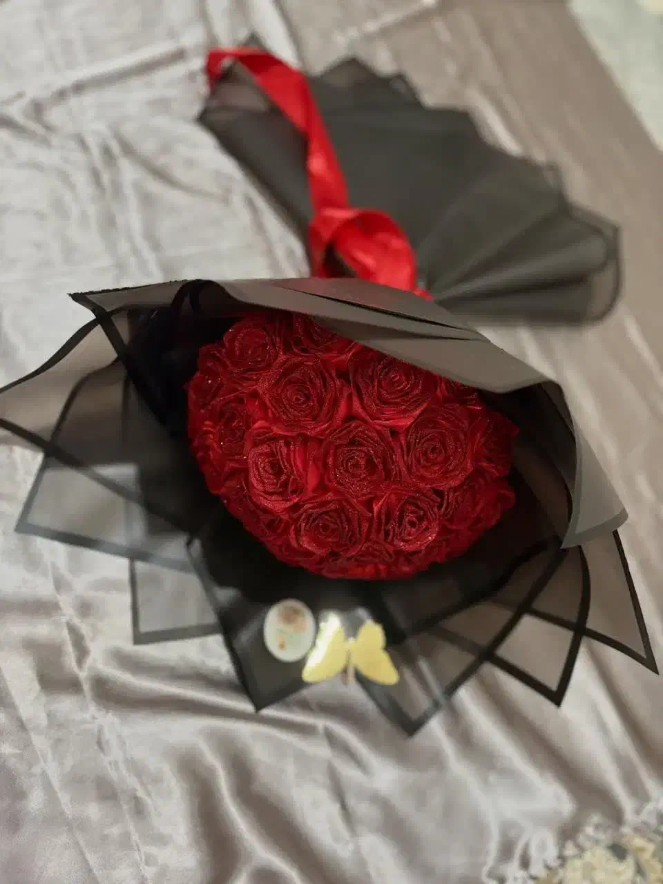 دسته گل ولنتاین شاین دار تخفیف ویژه|گل مصنوعی|تبریز, |دیوار