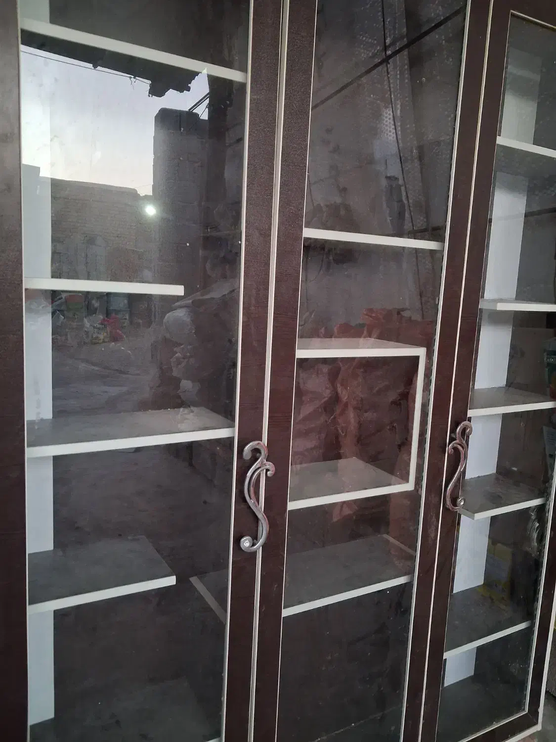 یک عددکمد.بوفه|بوفه، ویترین، کنسول|مرند, |دیوار