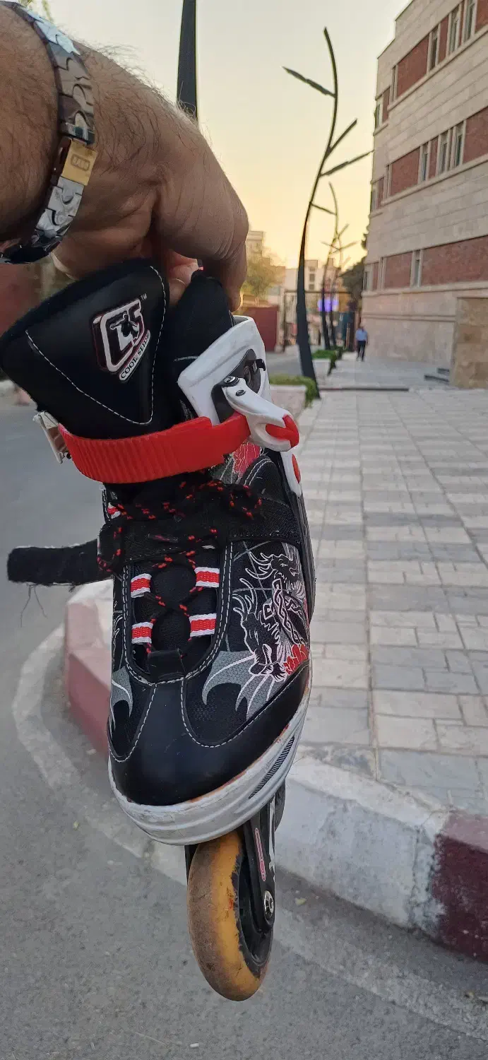 اسکیت حرفه ای قیمت ۲۹۰۰|دوچرخه، اسکیت، اسکوتر|دماوند, گیلاوند|دیوار