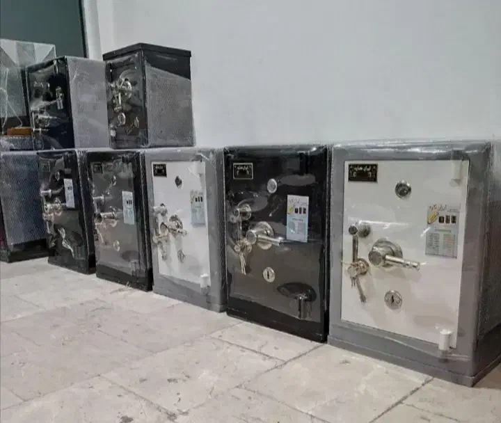 گاوصندوق (رباط کریم گلستان پرند اسلام شهر)|ابزارآلات|رباطکریم, رباطکریم|دیوار