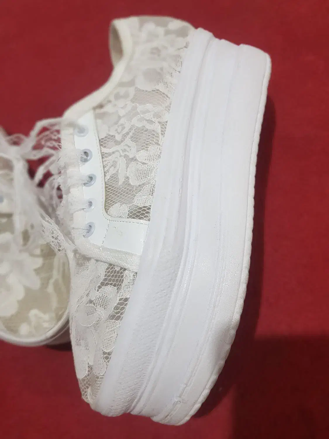 ک ف ش|کیف، کفش، کمربند|شوش, |دیوار