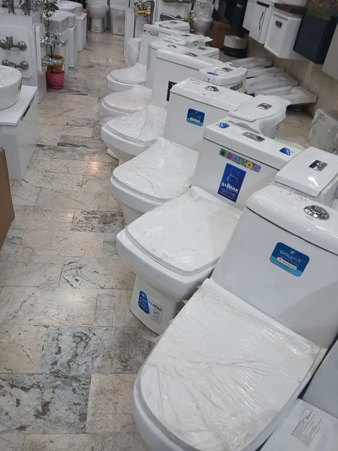 فروش اقساطی توالت فرنگی و چینی بهداشتی|لوازم سرویس بهداشتی|اردبیل, |دیوار