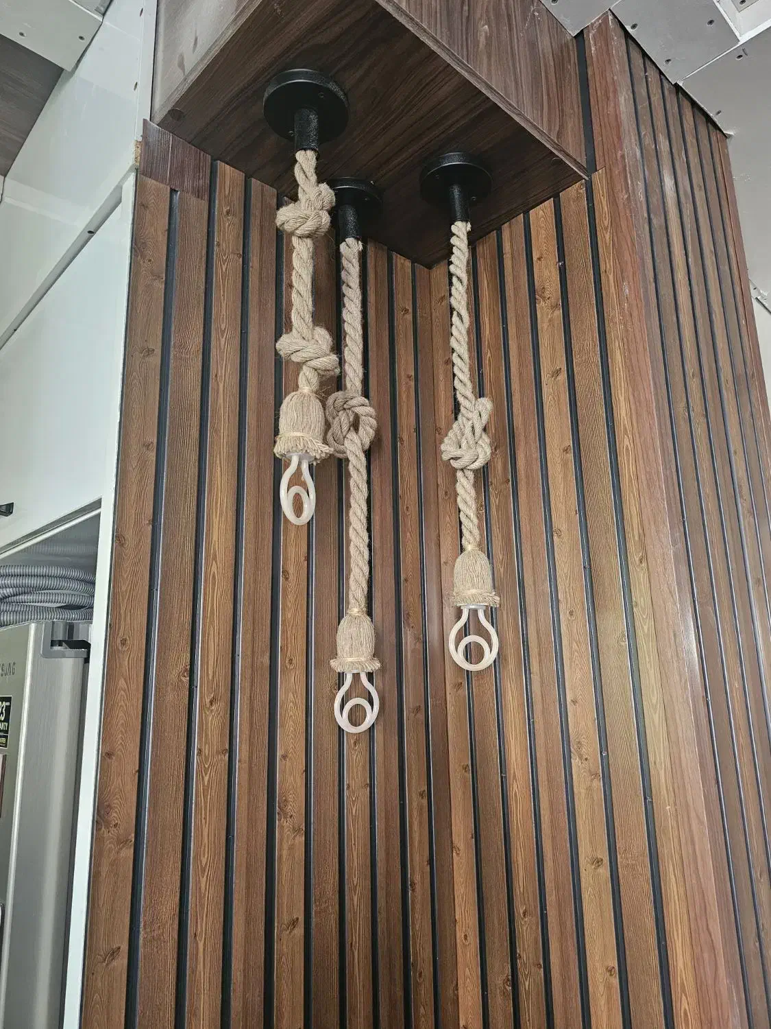 فروش فوری|لوستر و چراغ آویز|لاهیجان, شهرک فرهنگیان|دیوار