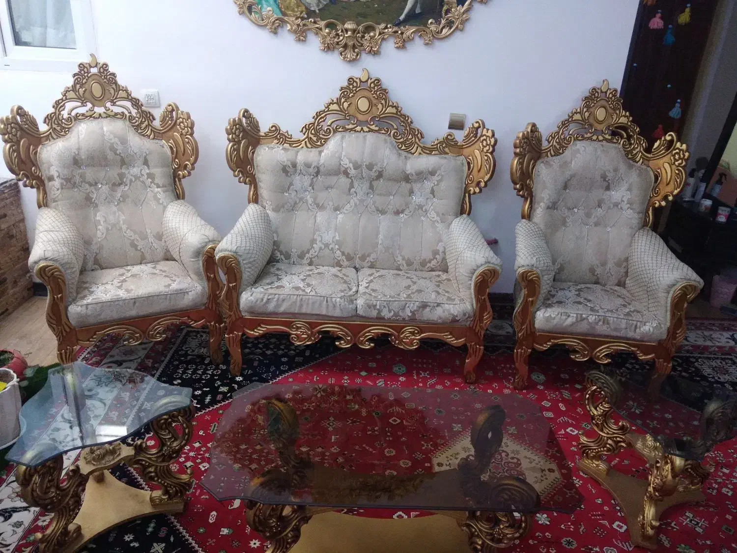 مبلمان سلطنتی 7 نفره|مبلمان خانگی و میز عسلی|شیراز, کوی زهرا|دیوار