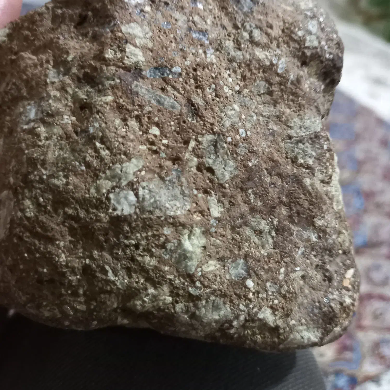 سلام دوستان چندتا سنگ الماس با یه سنگ طلا|جواهرات|تالش, طولارود|دیوار