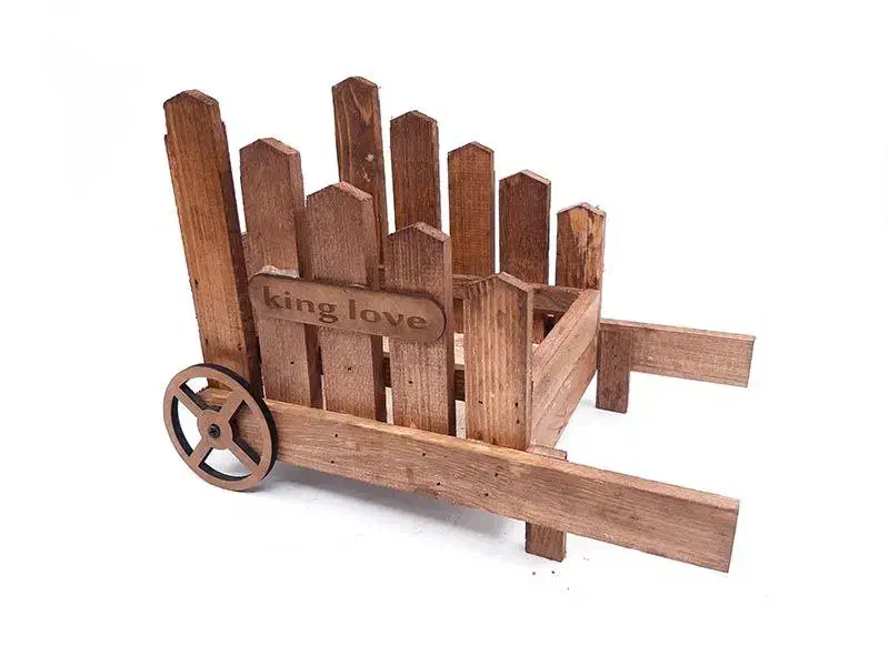 سبد چوبی شب یلدا باکس استند ون یکاد|صنایع دستی و سایر لوازم تزئینی|اصفهان, باغ زرشک|دیوار