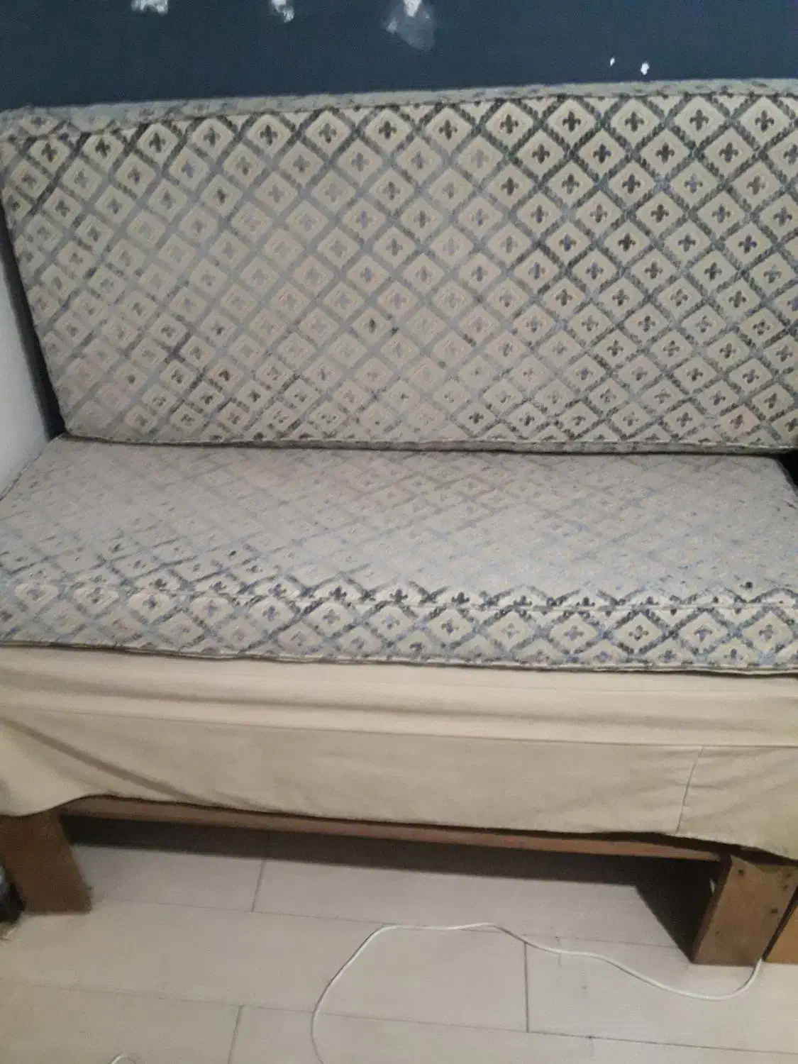 تخت سنتی جنس چوب عالی با تشک بفروش میرسد|تخت و سرویس خواب|تهران, علم و صنعت|دیوار