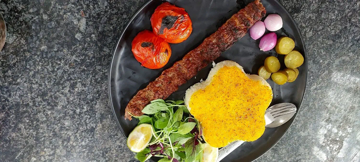 جذب نیروی آشپزوکمک آشپز|استخدام خدمات فروشگاه و رستوران|ساوه, |دیوار