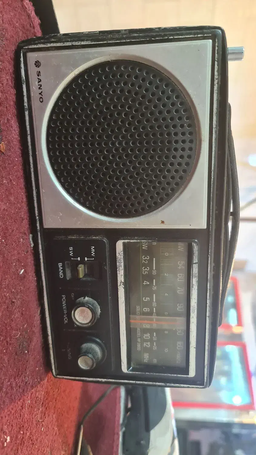 قدیمی رادیو کلسیونی|سیستم صوتی خانگی|لردگان, |دیوار