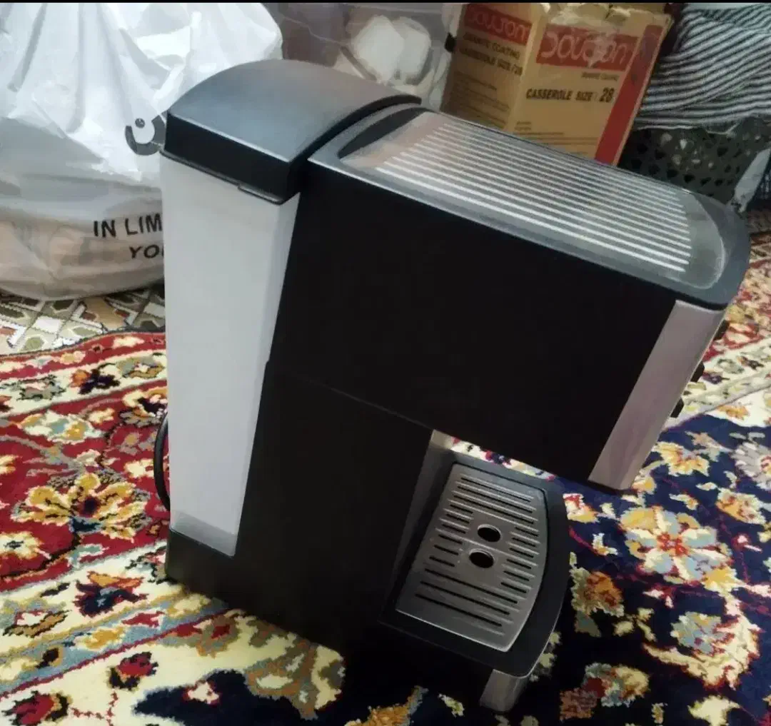 فروش قهوه ساز مدل زیگما و میز تلویزیون|میز تلویزیون|مروست, |دیوار