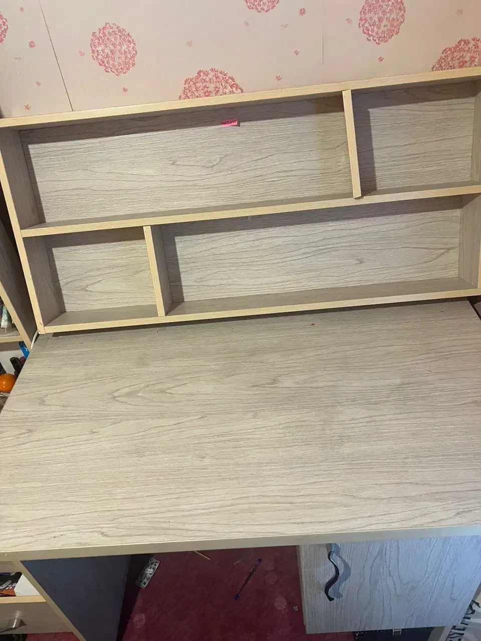 میز تحریر|میز تحریر و کامپیوتر|لاهیجان, قیام|دیوار