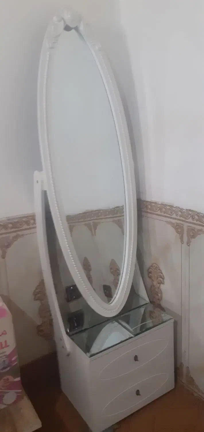 آینه|آینه|ارومیه, |دیوار