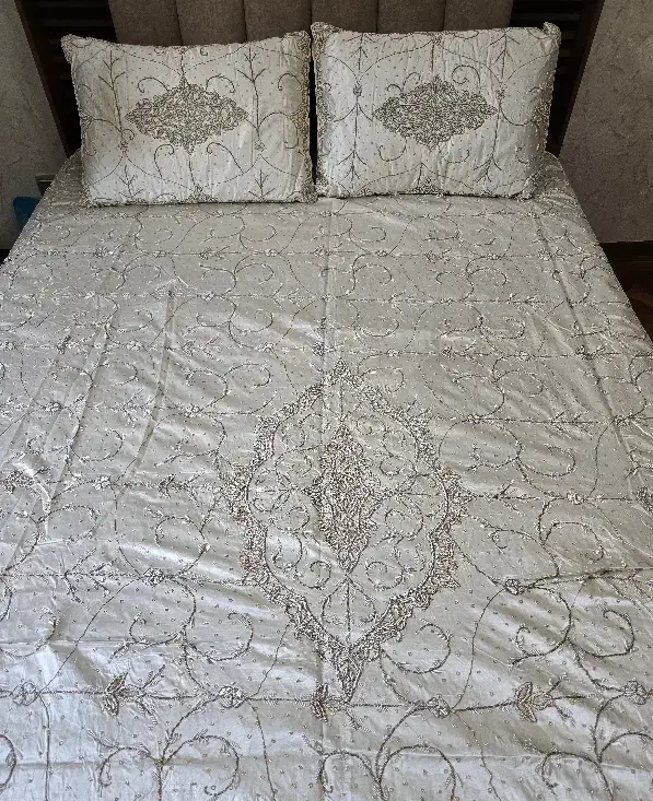 روتختی دست دوز سِرمه روی ساتن،اصل هند|سرویس روتختی|تهران, سعادت‌آباد|دیوار