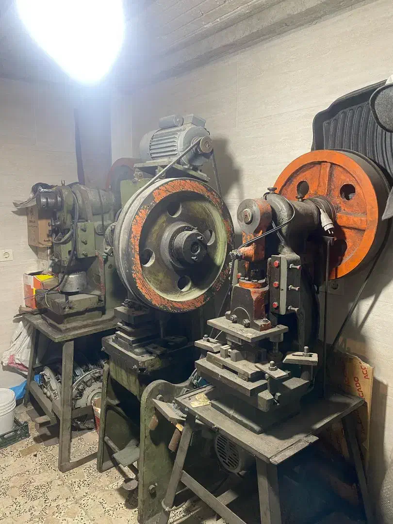 ۳ عدد دستگاه پرس در حد|ماشینآلات صنعتی|رشت, انصاری|دیوار