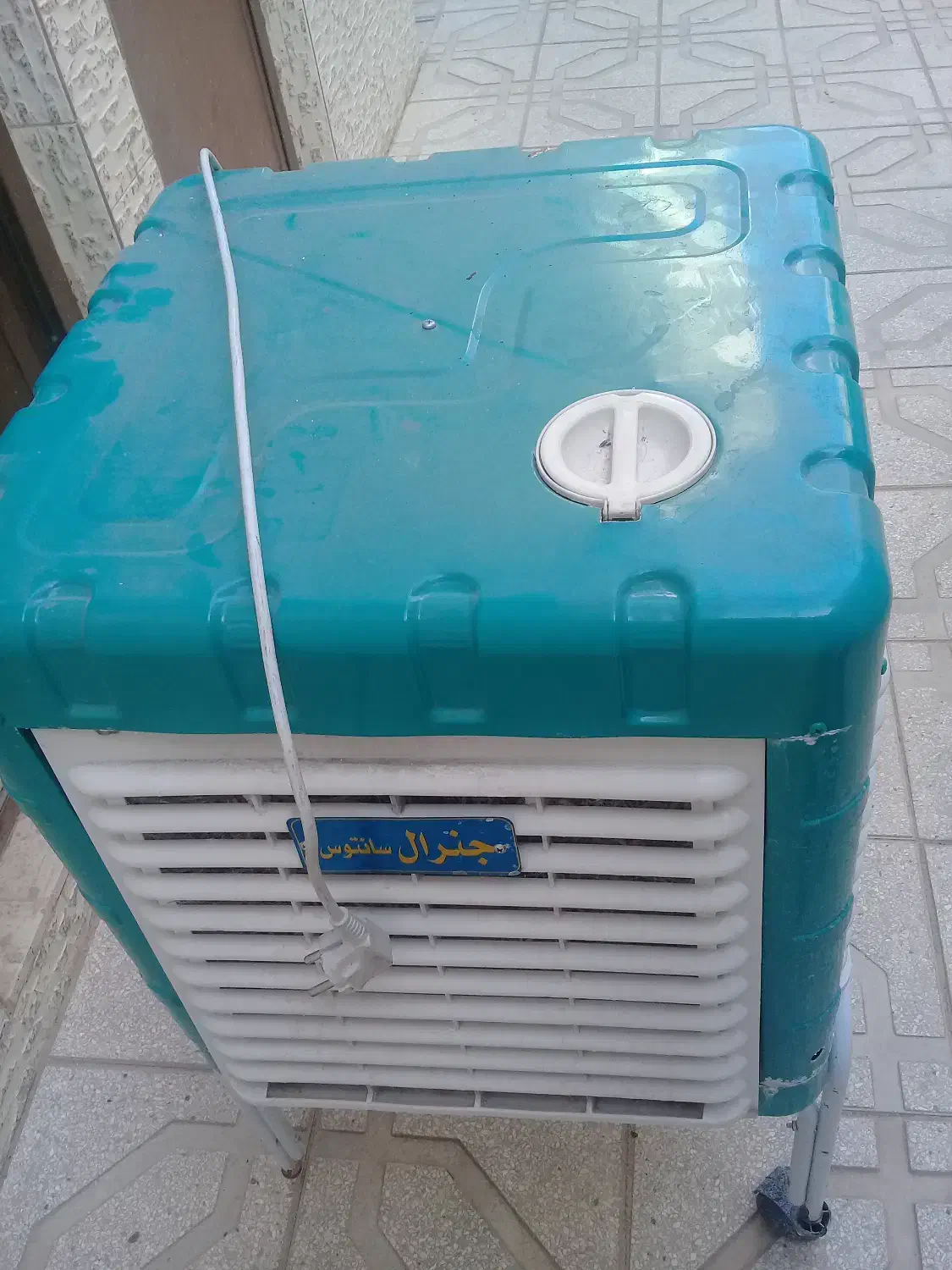 کولر ابی ۲۵۰۰ درحد نو با پایه و شناور|کولر آبی|سمنان, |دیوار