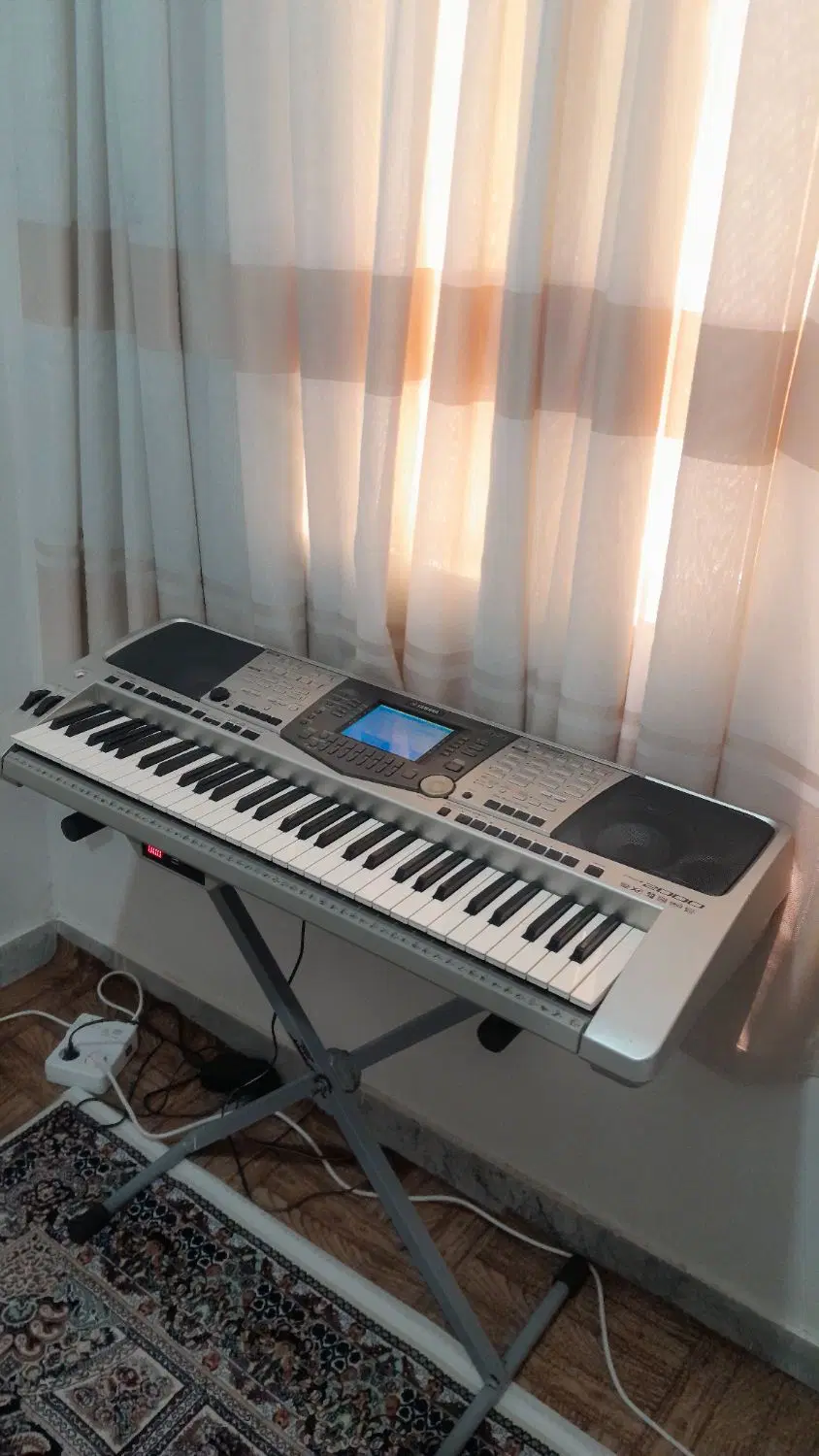 yamaha 2000|پیانو، کیبورد، آکاردئون|تهران, بلورسازی|دیوار