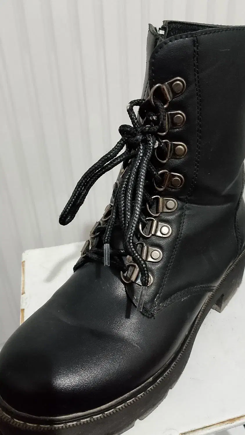 بوت در حد نو دور دوزی شده سایز 37|کیف، کفش، کمربند|پاکدشت, خاتون آباد|دیوار