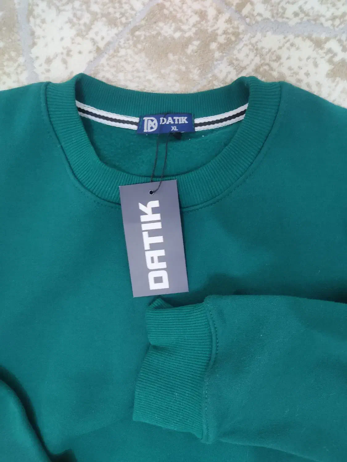 دورس خارجی|لباس|مشهد, شهرک شهید باهنر|دیوار