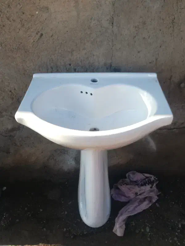 روشویی طرح قلب درحد نو|لوازم سرویس بهداشتی|اردبیل, |دیوار