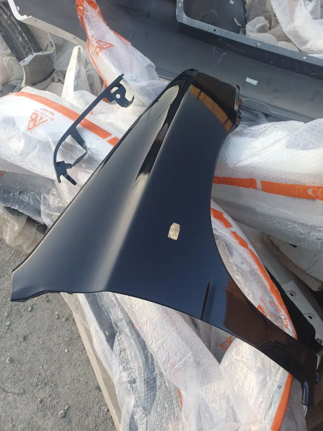 انواع رنگ گلگیر // سفید مشکی نوک مدادی یشمی|قطعات یدکی و لوازم جانبی|شهریار, شهریار|دیوار