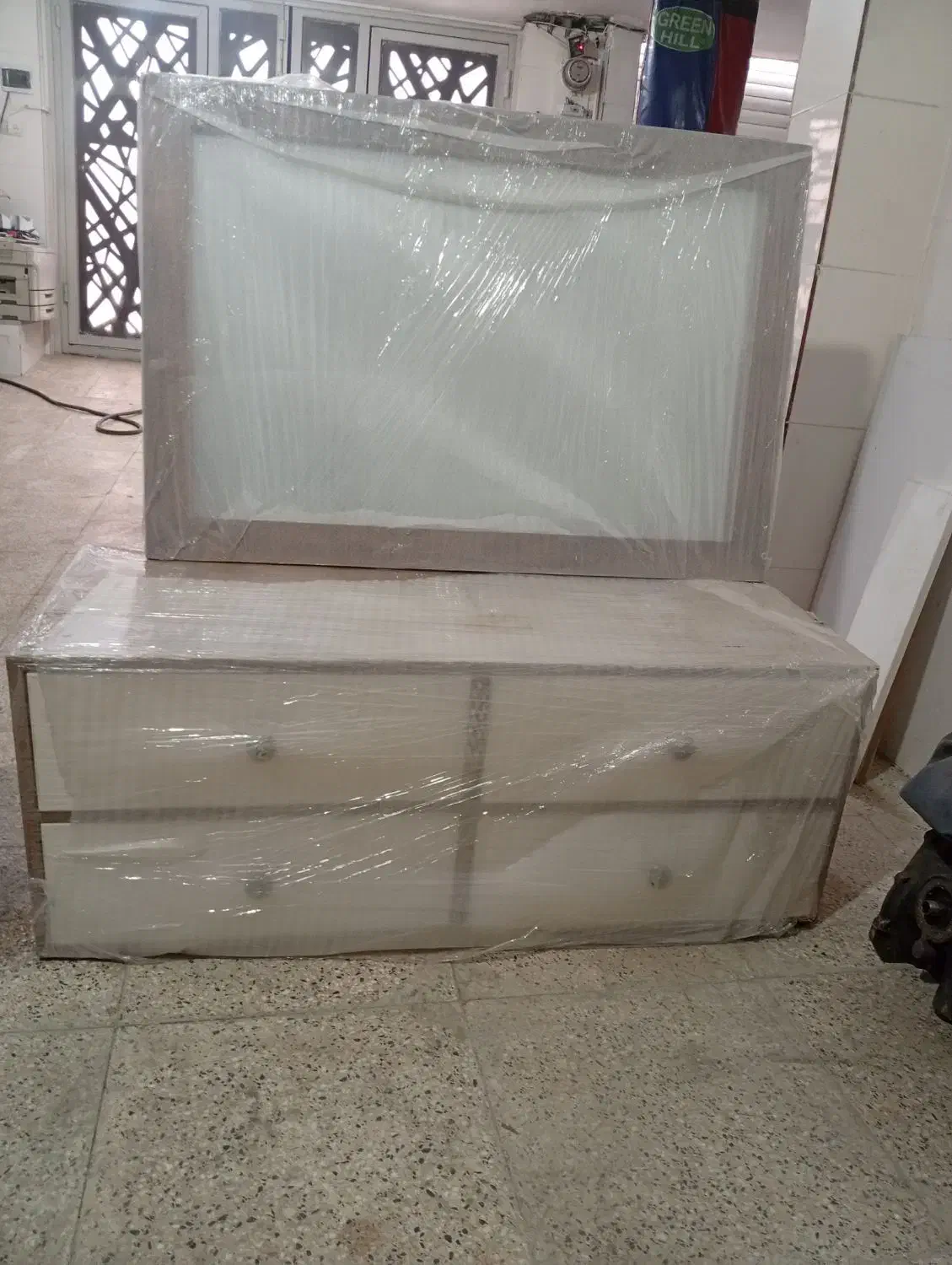 میز ارایش|جاکفشی، کمد، دراور|سنندج, |دیوار