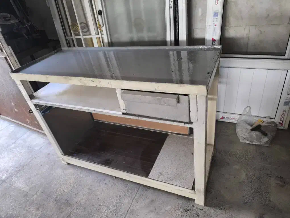 میزکار آهنی سالم|دفتر کار|قرچک, مهدیه|دیوار