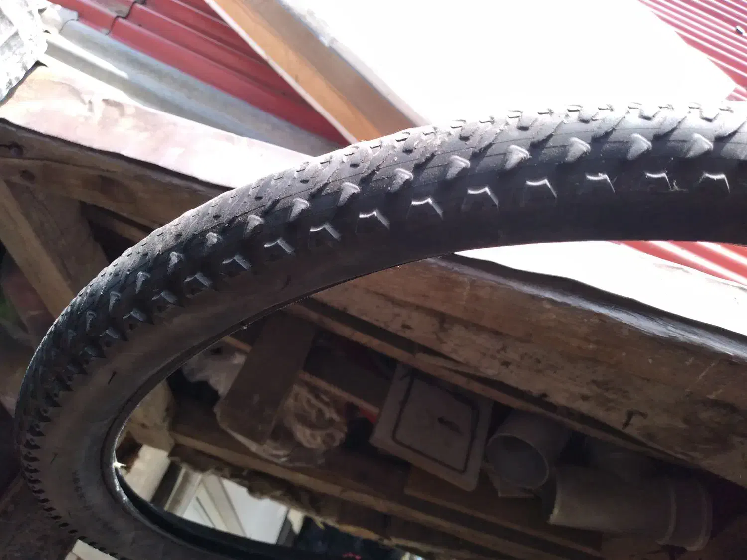 لاستیک دوچرخه|دوچرخه، اسکیت، اسکوتر|رشت, دخانیات|دیوار