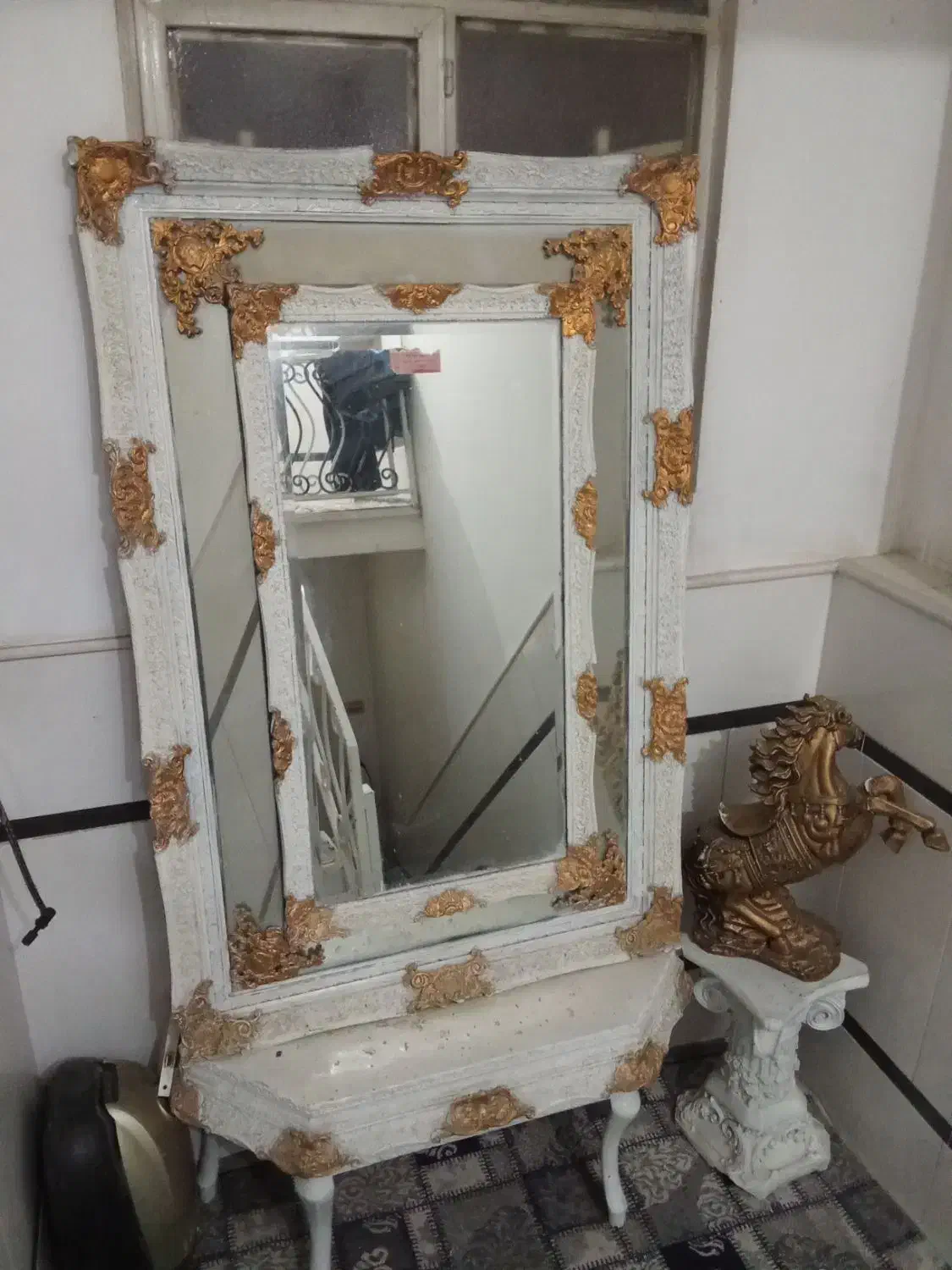 آینه و کنسول|مبلمان خانگی و میز عسلی|قم, شهرک امام حسن|دیوار