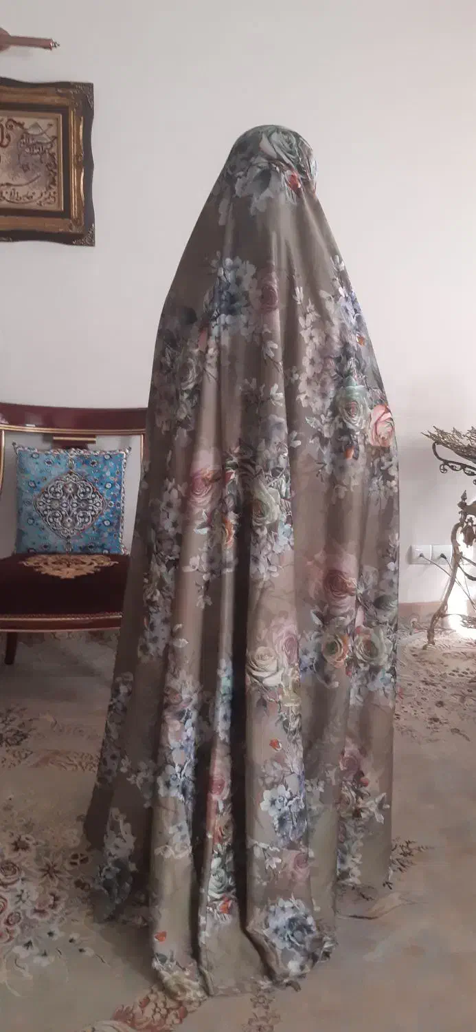 چادر مجلسی|لباس|اسلام‌شهر, مطهری|دیوار