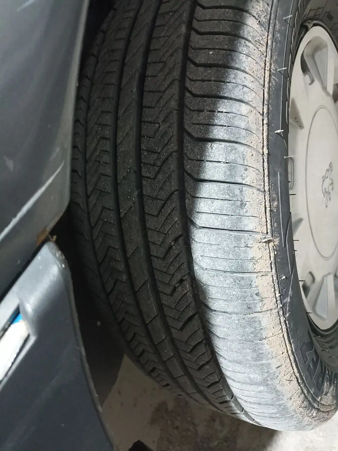 پژو 405 دلفینی مدل 95|خودرو سواری و وانت|سیرجان, |دیوار