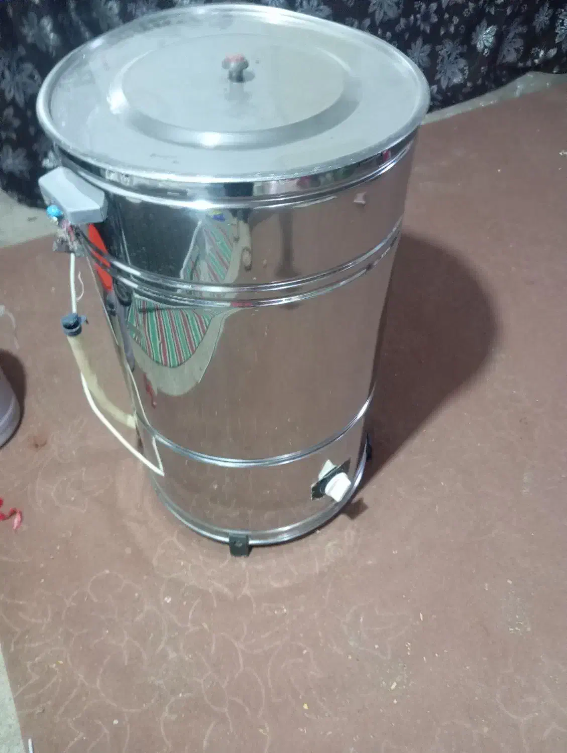 کره گیر|سایر لوازم برقی|هشترود, |دیوار