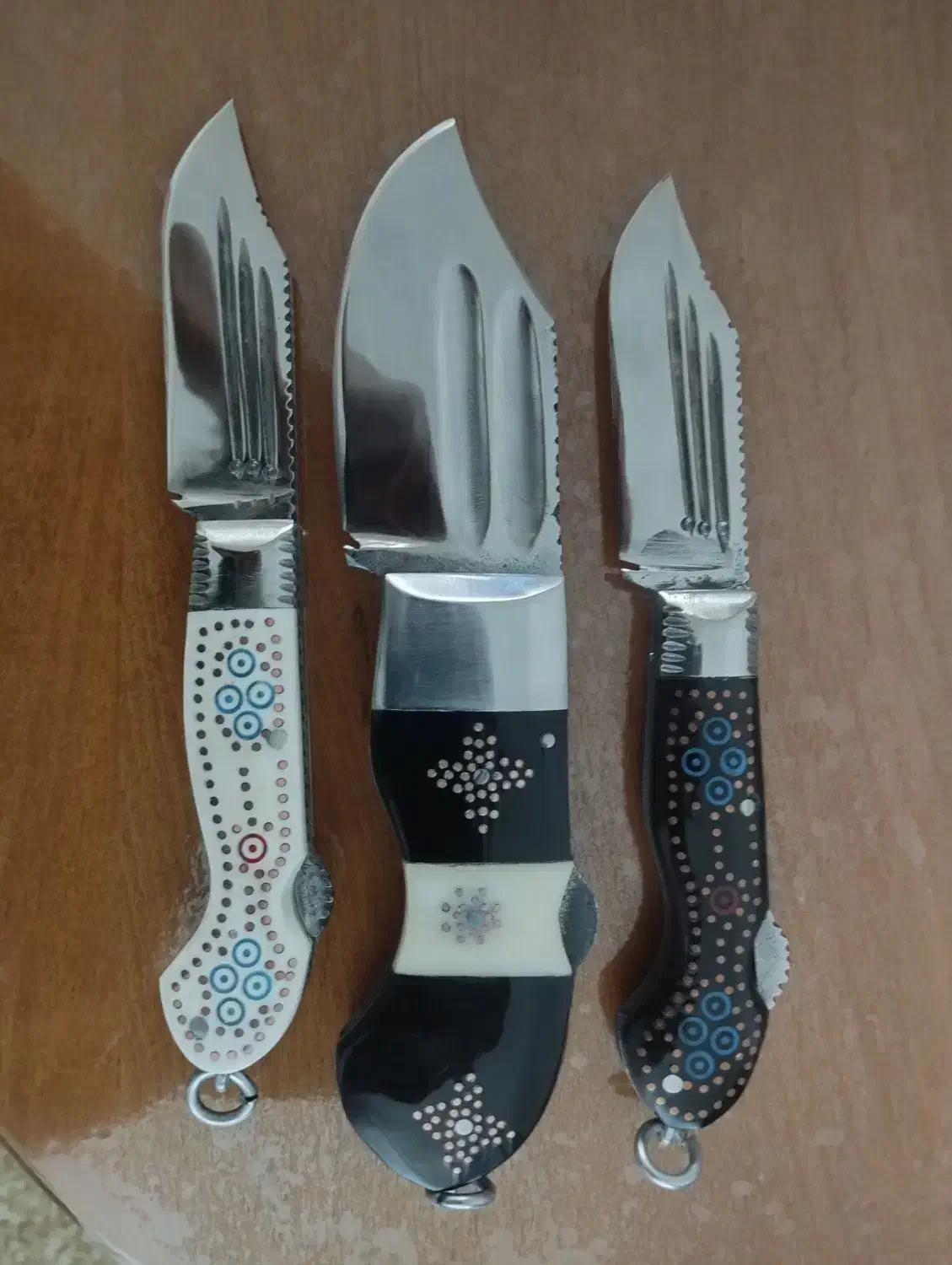 چاقو بابا|کلکسیون اشیاء عتیقه|سنندج, |دیوار