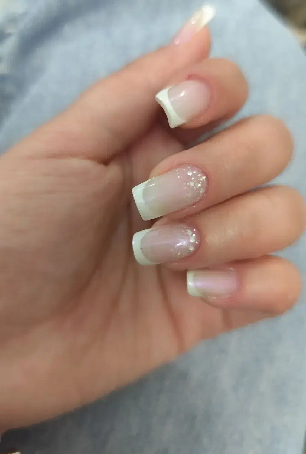 مژده مژده کاشت و ترمیم ناخن ب مناسبت یلدا|خدمات آرایشگری و زیبایی|کوهدشت, |دیوار