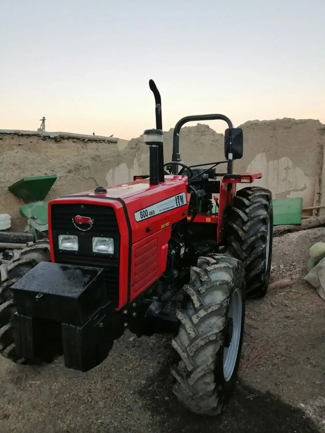 تراکتور ۸۰۰. ۲۸۵|خودرو سنگین|کلیائی, |دیوار