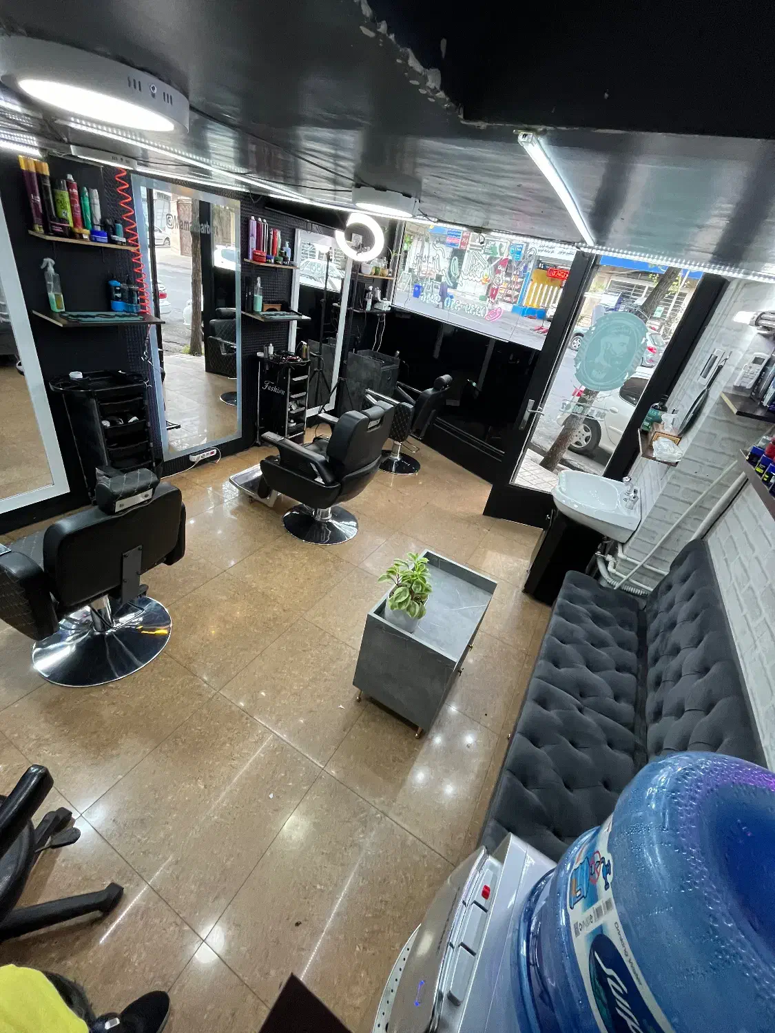 ارایشگر ماهر اقا|استخدام درمانی، زیبایی، بهداشتی|تهران, ستارخان|دیوار