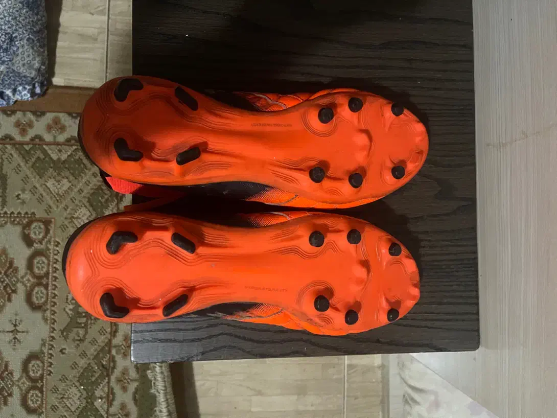 کتونی فوتبالی استوک|تجهیزات ورزشی|رشت, گلسار|دیوار