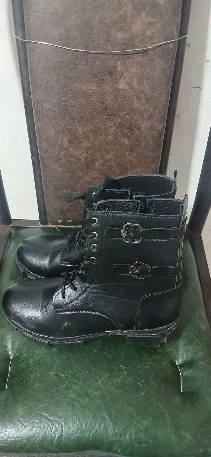 کفش|کیف، کفش، کمربند|یاسوج, |دیوار