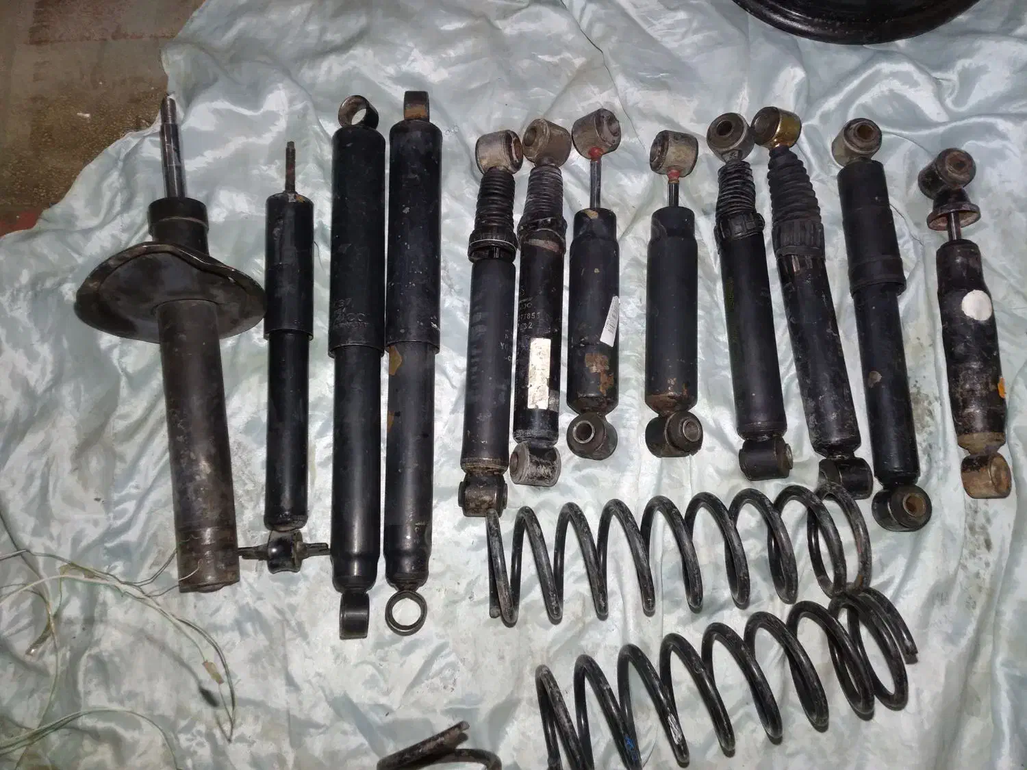 انواع کمک عقب وجلو تویوتا وپژو ورینگ زانتیا|قطعات یدکی و لوازم جانبی|زابل, |دیوار